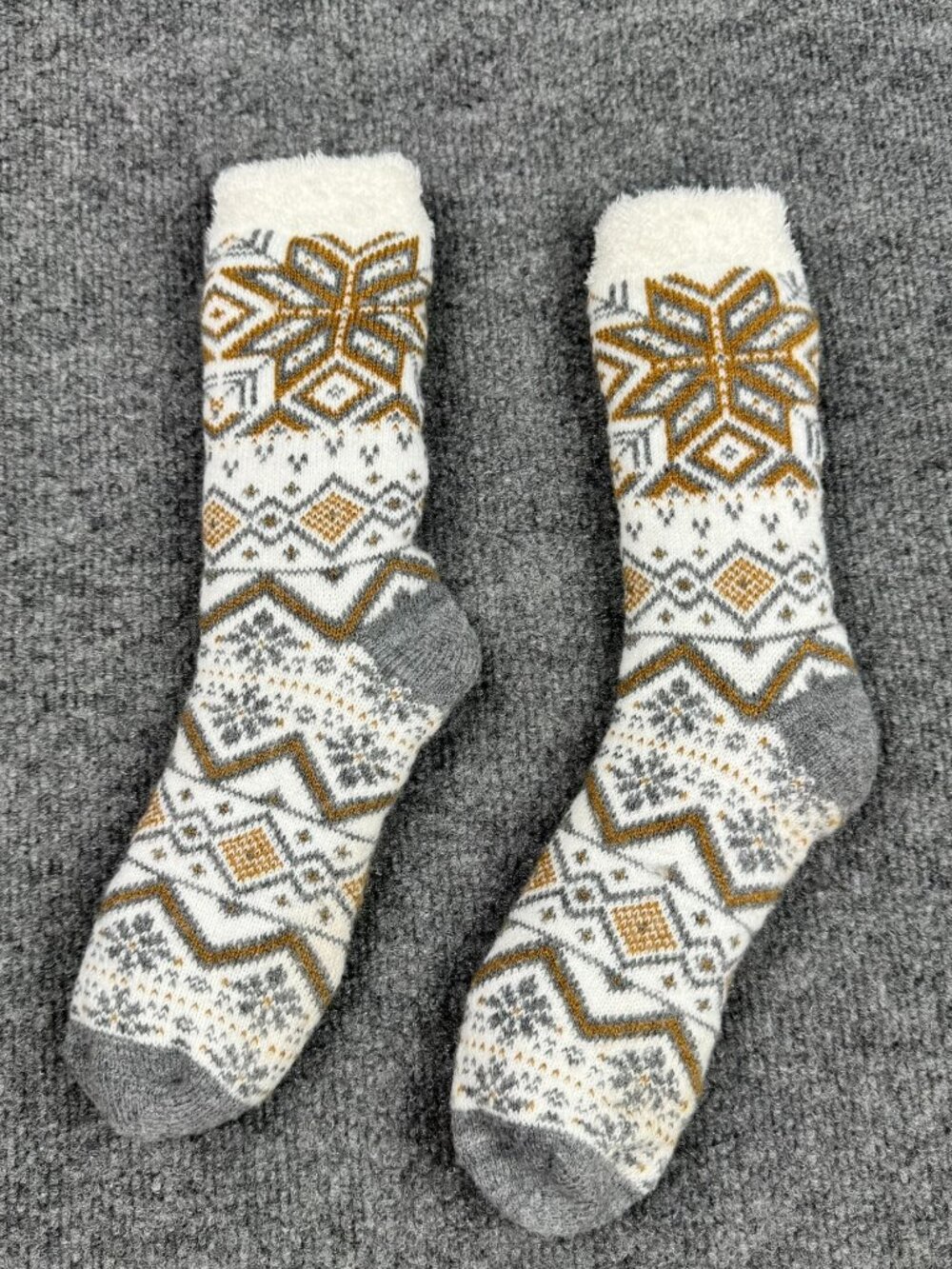 Unbranded Women's Size 7-11 Fair Isle Knit Fleece Lined Slipper Cabin Socks